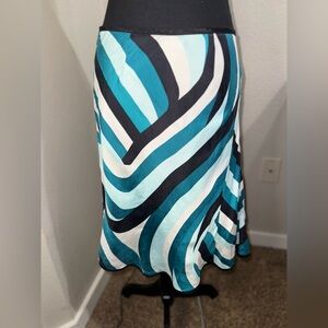 Ann Taylor Petite 100% silk Geometric Retro skirt- Size 6p